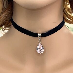 Handcrafted Elegant Black Choker soft Pink Gemstone NEW Valentines Necklace